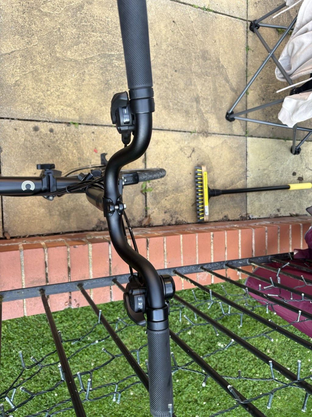 2023 Brompton C Line Explore 6-Speed Black – Mint- Extras