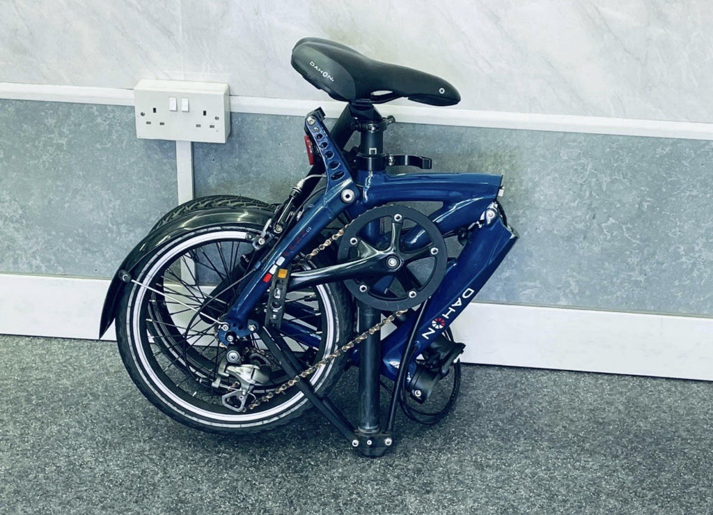 Dahon EEZZ D3 Folding Bike