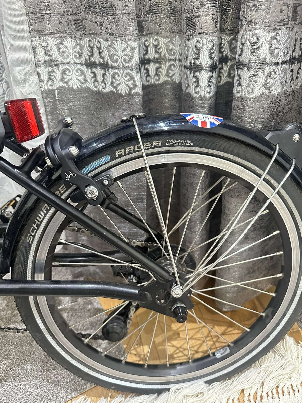 Brompton Folding Bike 16in M Frame Black Caliper Brakes Flat Bar Mudguards