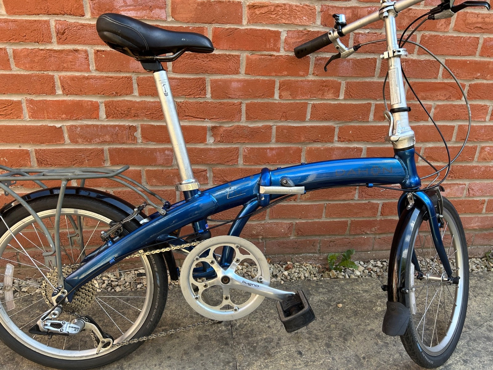 Dahon mu p8 folding bike in great condition