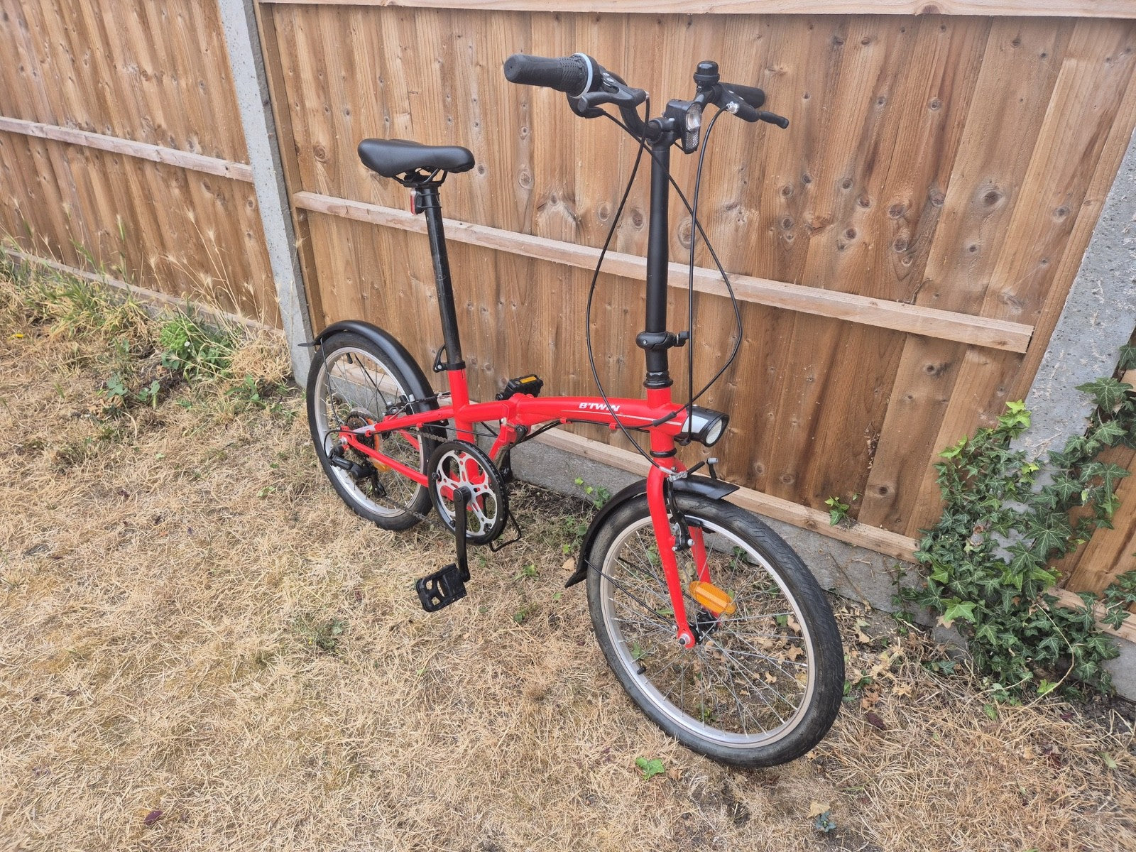 Decathlon BTWIN Tilt 120 Red Folding Commuter Bike