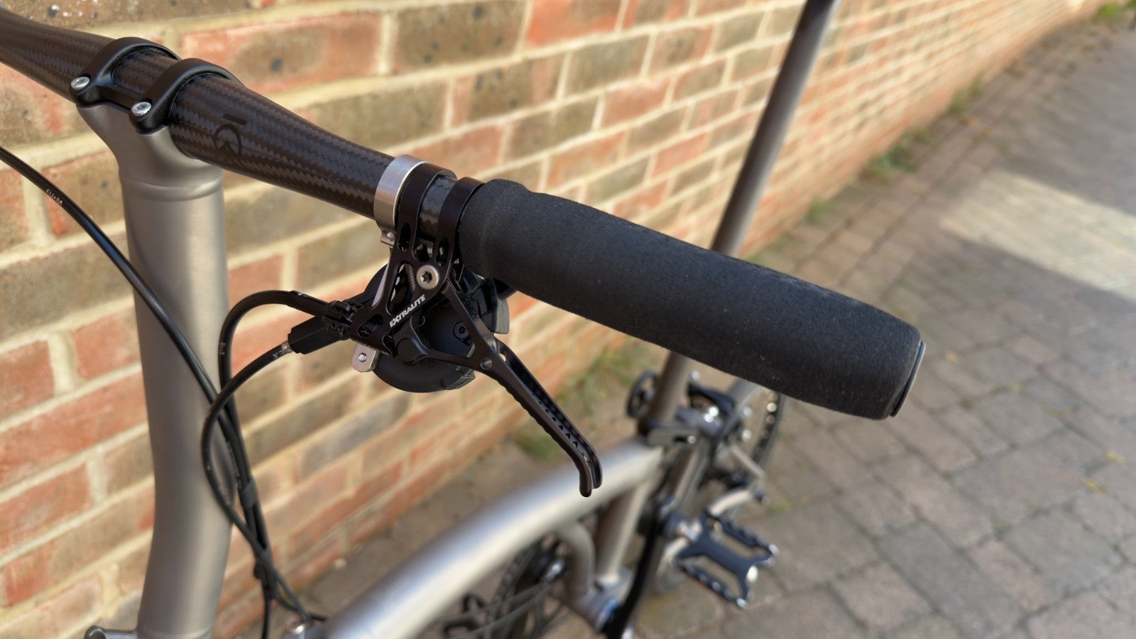 Brompton T Line 4 Speed – Carbon Upgrades – 7.4kg – 7 Year Brompton Warranty
