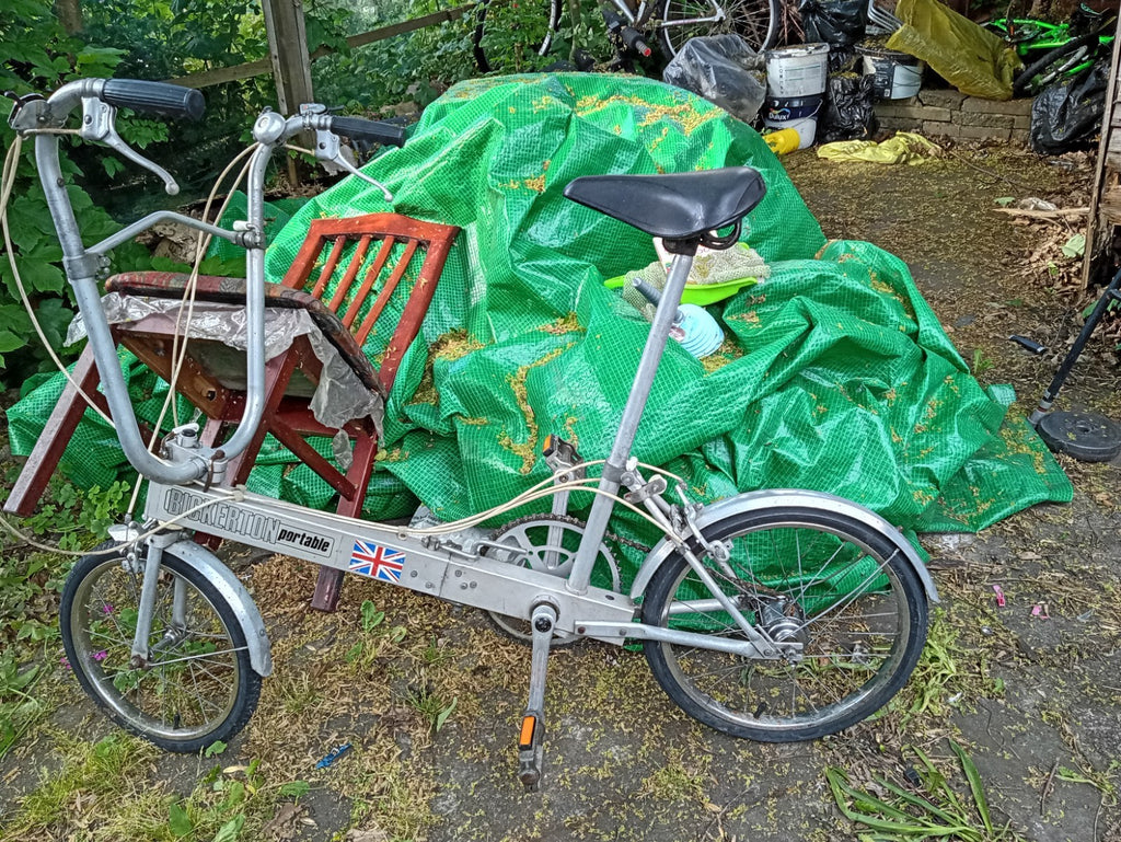 Used Bickerton bicycle z2 for sale perfect for couples ride in the park.