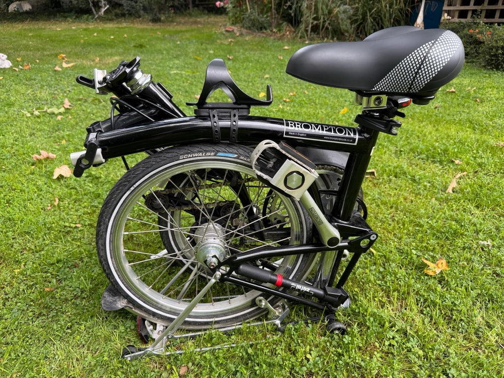 Black 2007 Brompton 6-Speed Folding Bike with Rear Carrier & Travel Bag