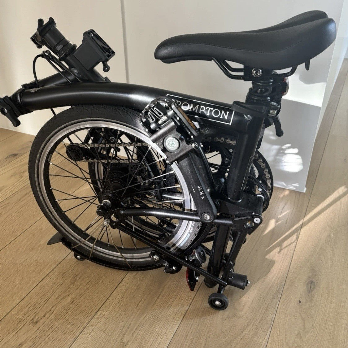 Brompton C Line 2- Speed Black Folding High Handlebar Bike 2023 Great Conditon