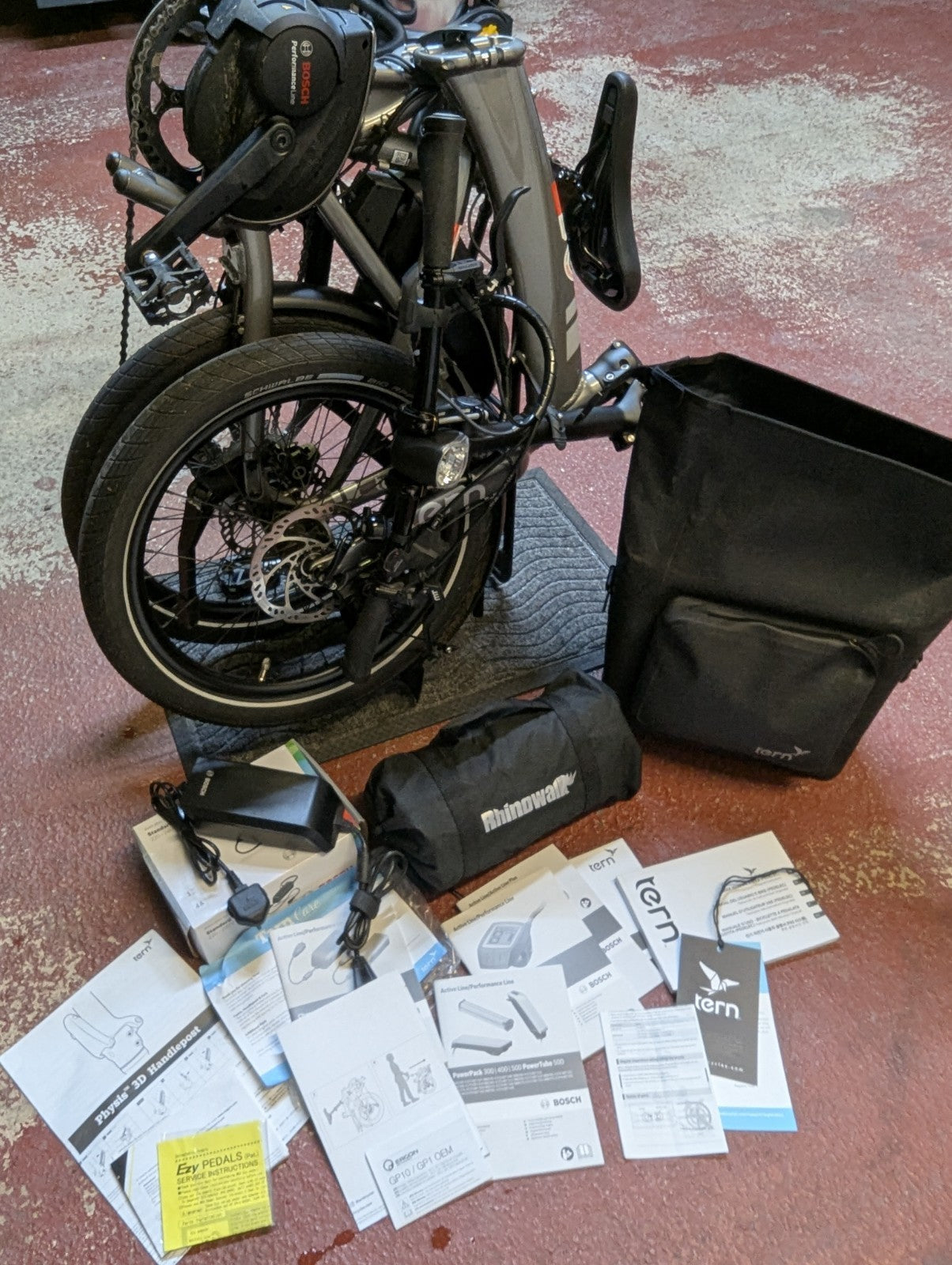 Tern Vektron S10 folding bike. Bosch Performance Line & Shimano Deore 10 gears