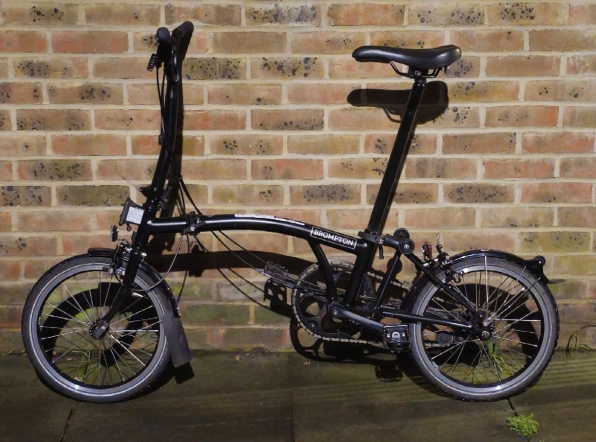 Brompton M2L Black Edition 2024 Folding Bike 2 Speed – Excellent Condition