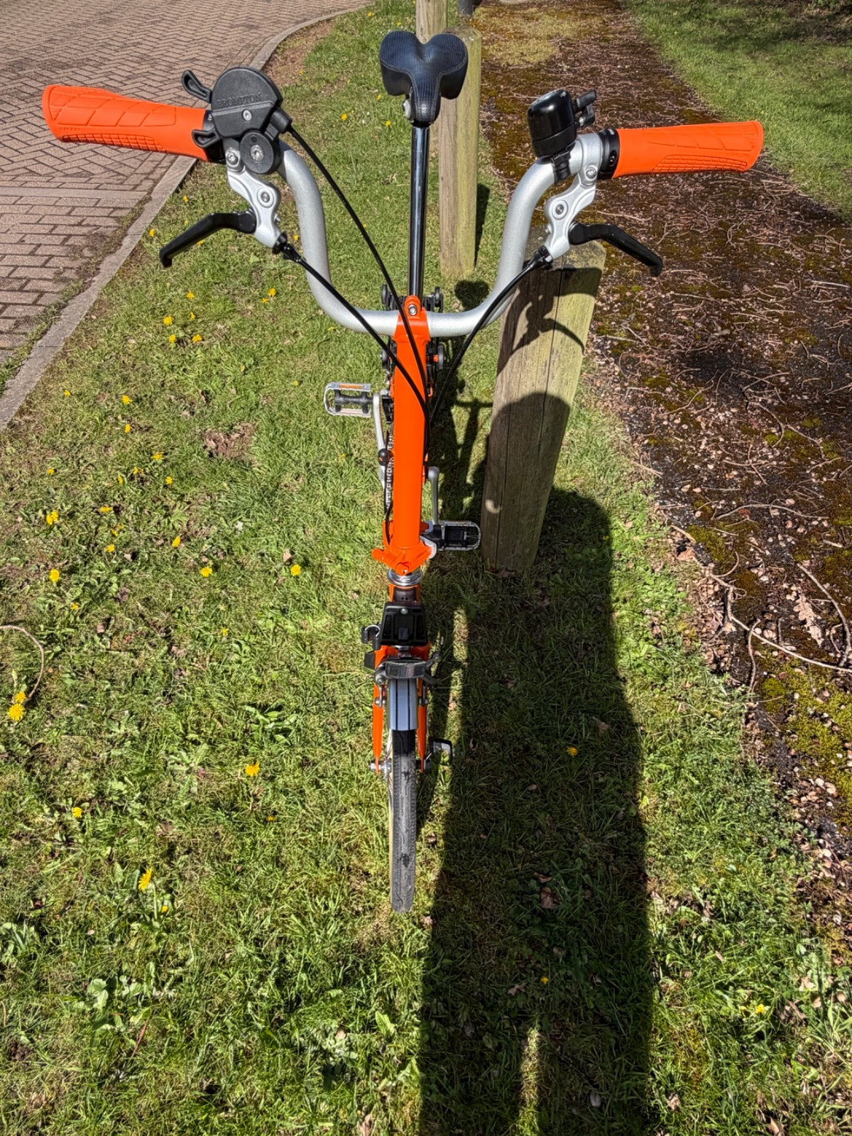 Brompton Folding Bike 3 Speed High Bars with Rear Rack Great condition