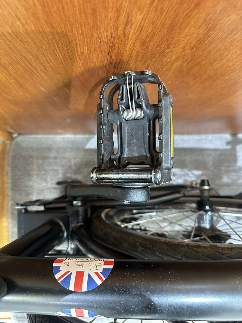 Brompton Folding Bike 16in M Frame Black Caliper Brakes Flat Bar Mudguards