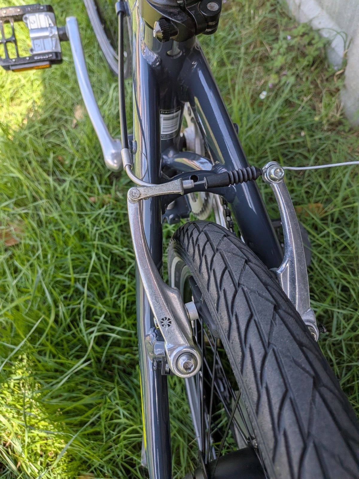 Dahon Mu P27 Folding Bicycle,27 Gears,20" Wheels,Carry Bag.Warehouse Find.2 Of 2