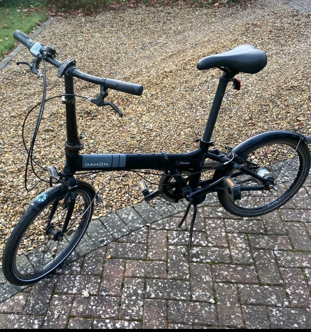 Dahon Vitesse Folding Bike with Accessories Excellent Condition