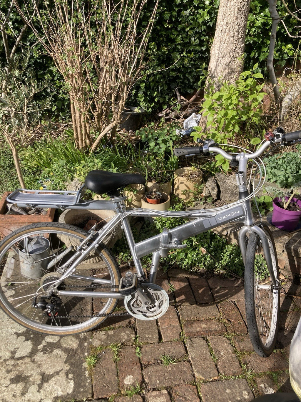 Dahon Expresso D24 Aluminium Folding Bike With Cover