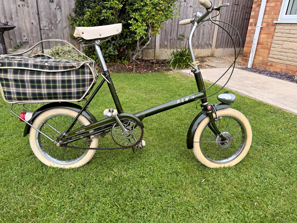 Vintage 1966 Raleigh RSW 16