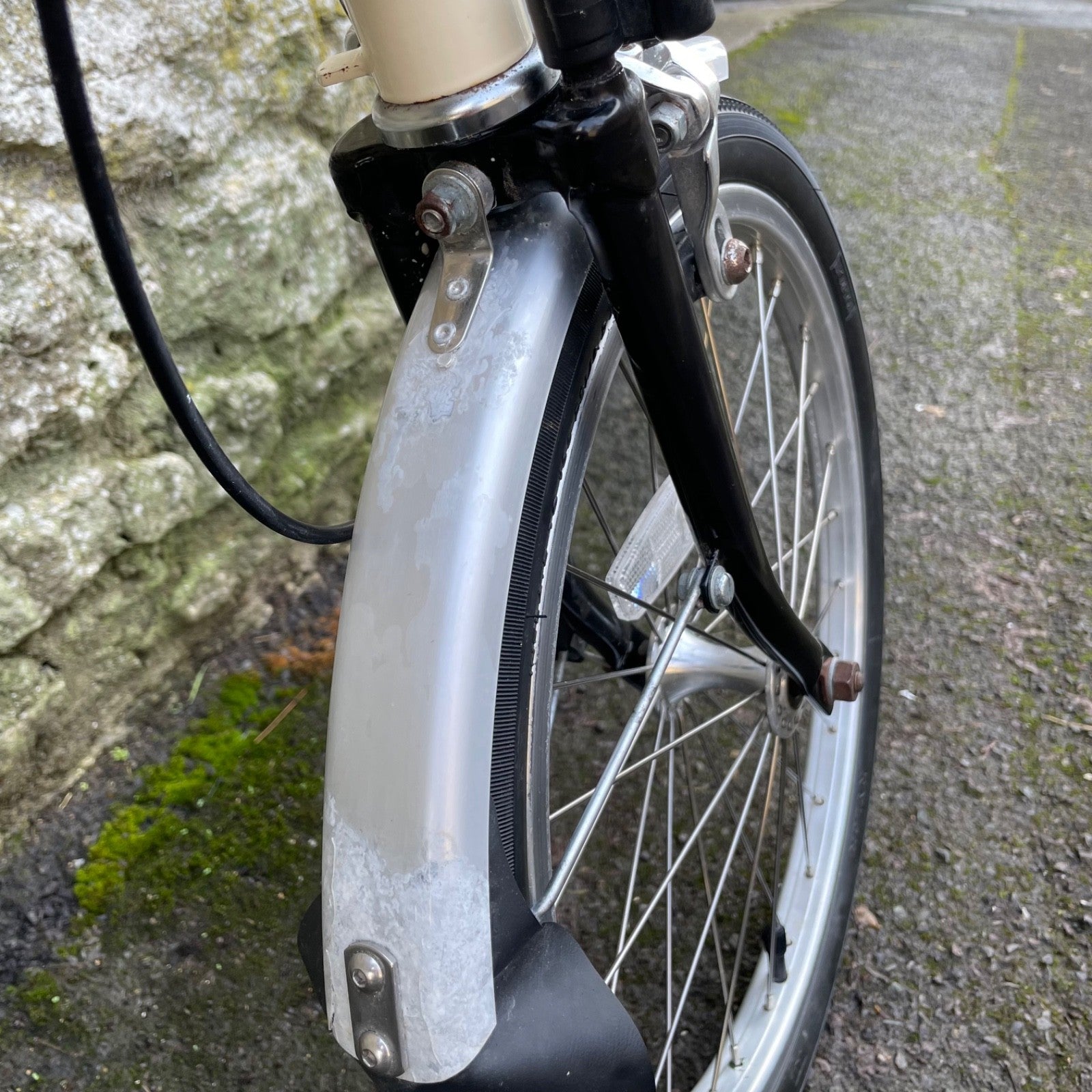 Brompton M6L Folding Bike 6 Speed - 2003 Very Light Use