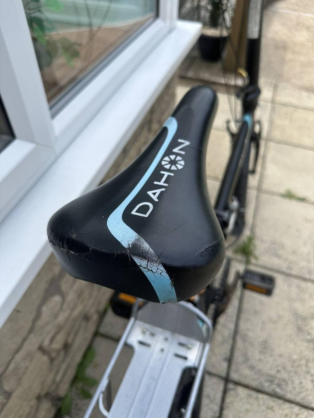 Dahon Vybe 20 Inch Folding Bike ideal commuter bike