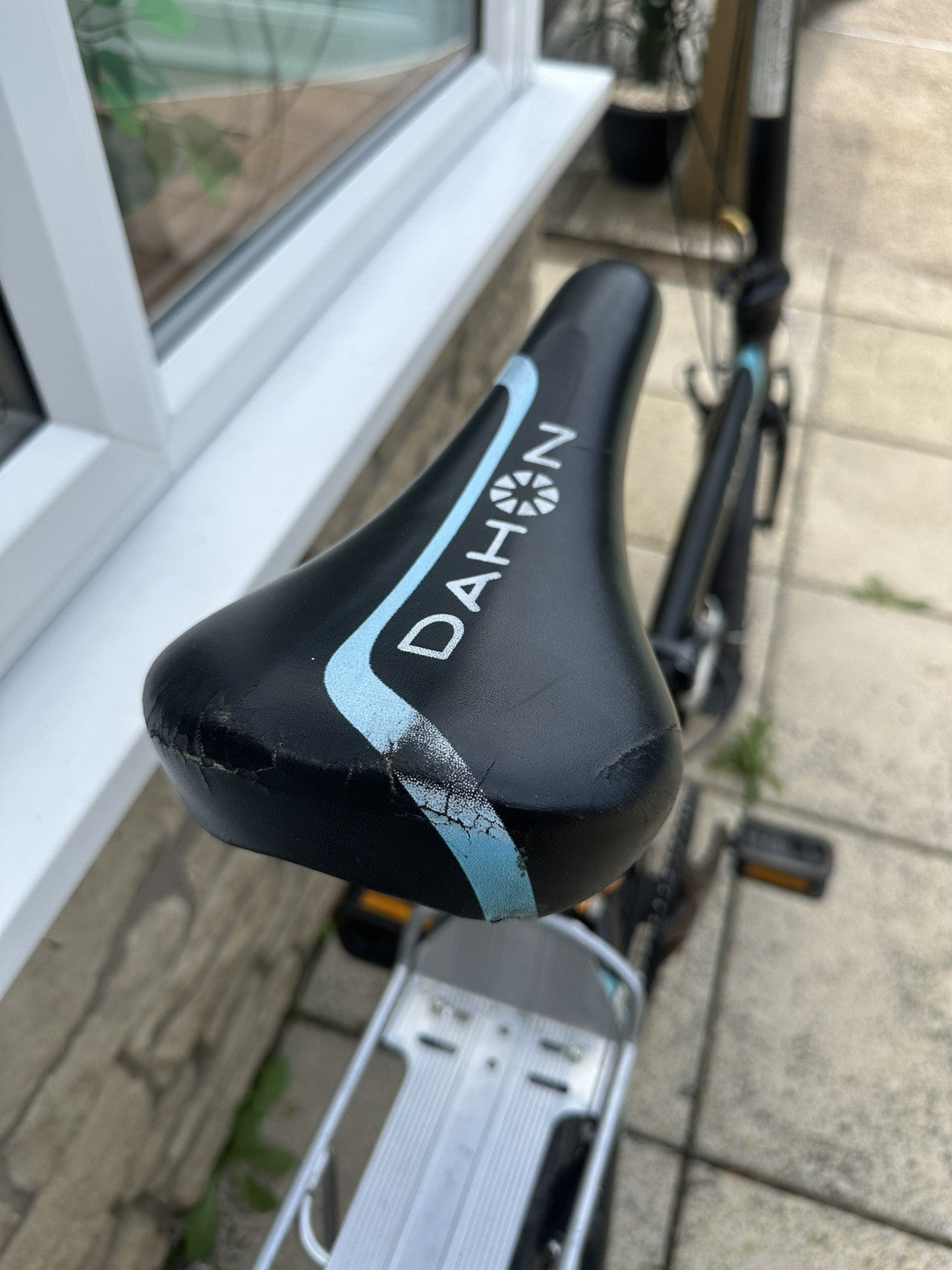 Dahon Vybe 20 Inch Folding Bike ideal commuter bike