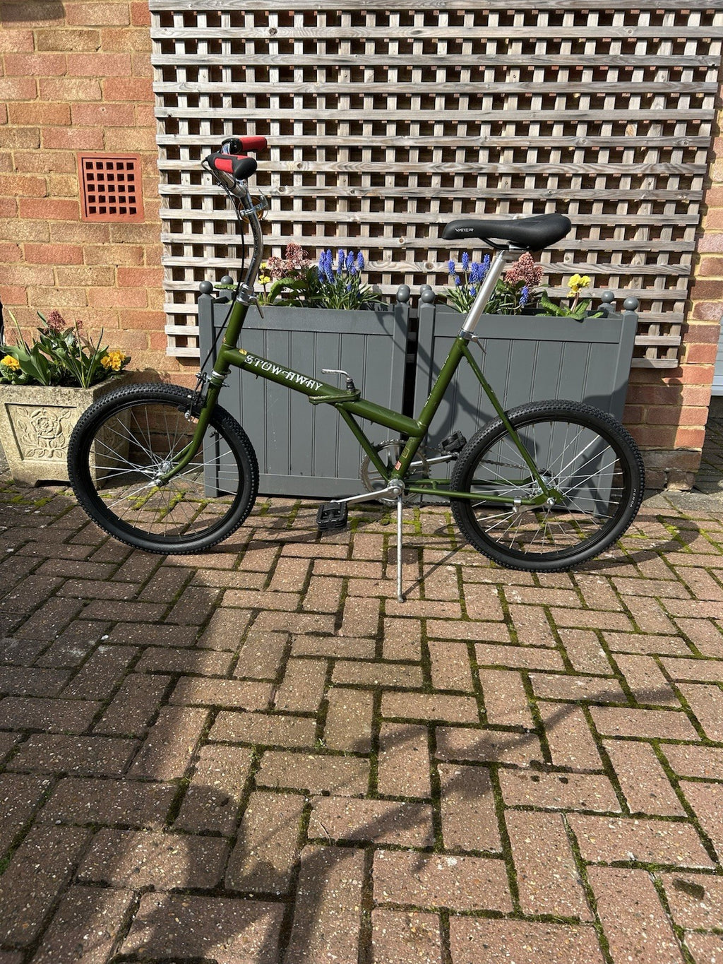 Pair of Customised Retro Nottingham-built Steel Raleigh Stowaway Folding Bikes