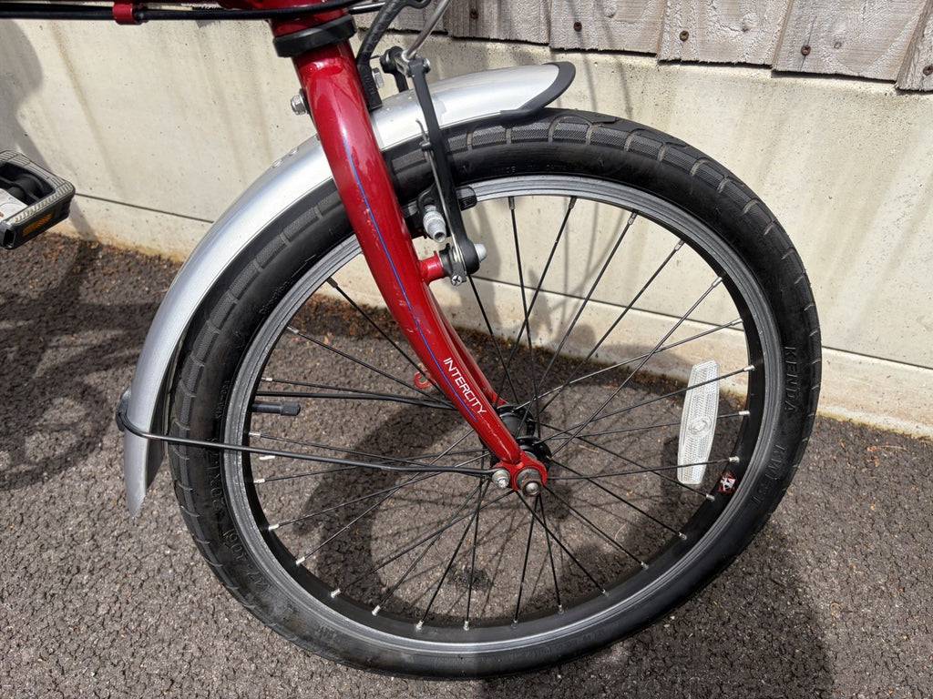 Carerra Intercity Folding Bike In Red.