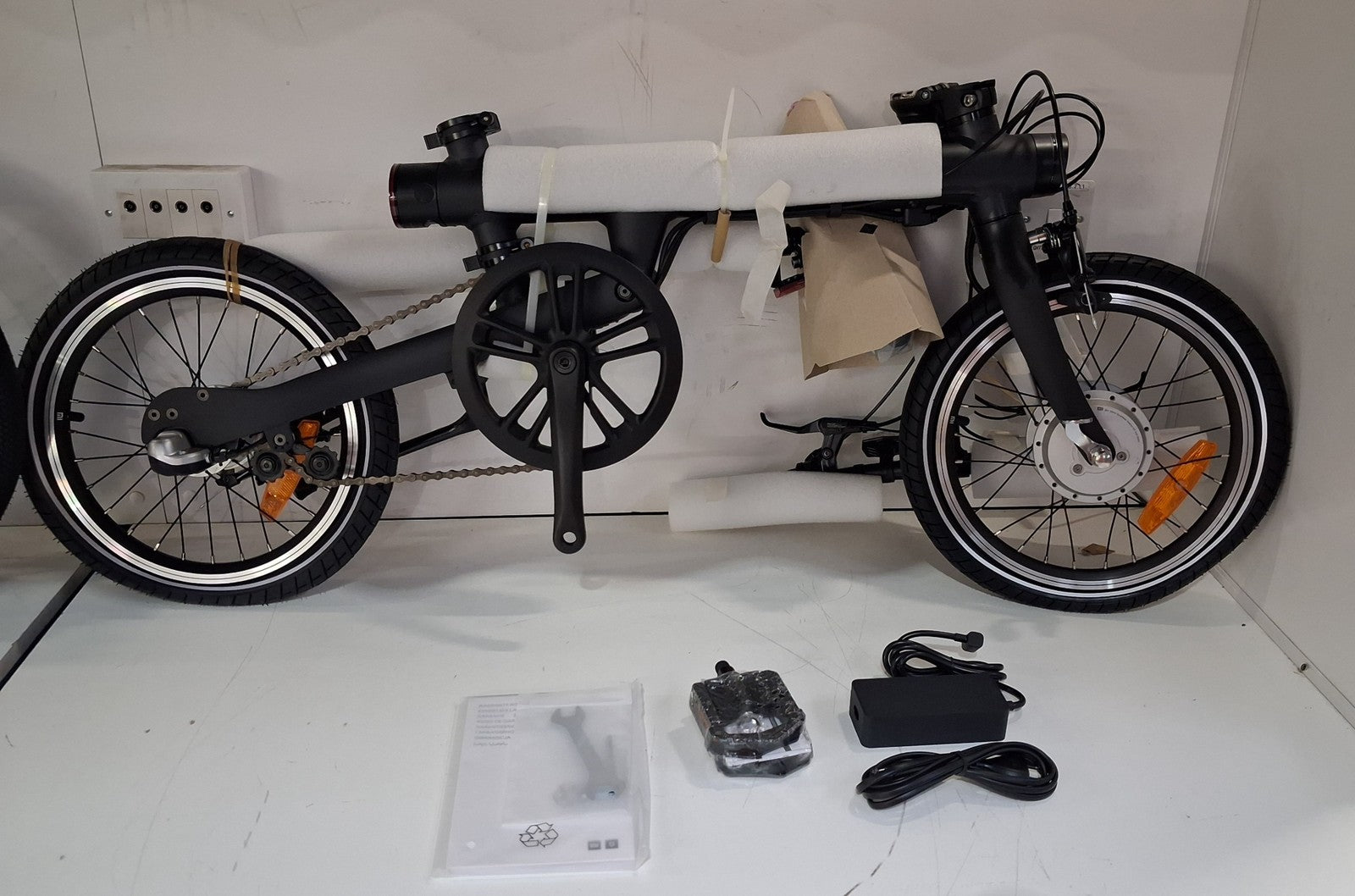 Xiaomi YZZ4016GL Mi Smart Lightweight Foldable Bicycle E--Bike 250W - Black A