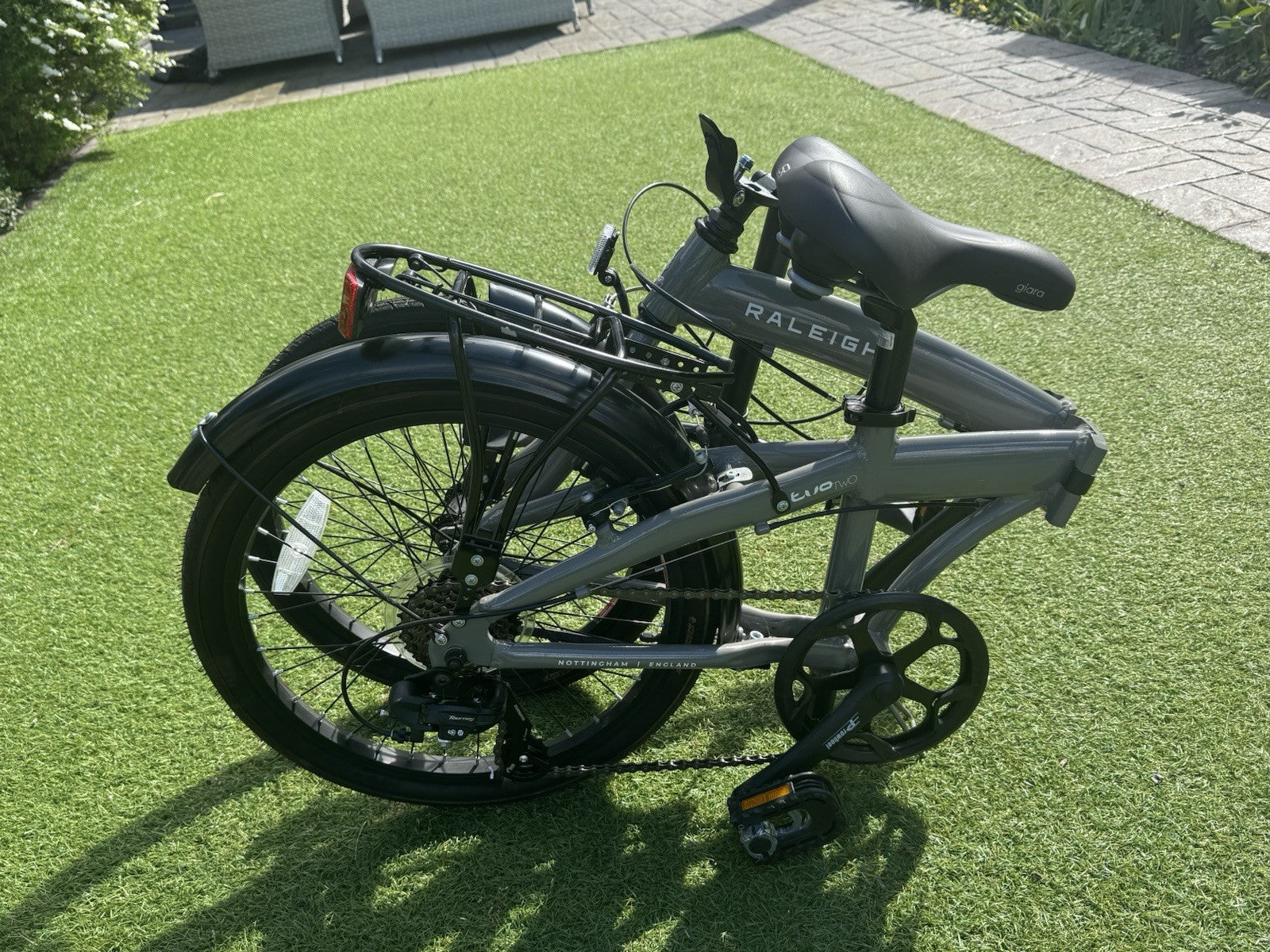 Pair of Raleigh Evo Two Fold Up Bikes. Used twice. 20” Wheel           7 Gears