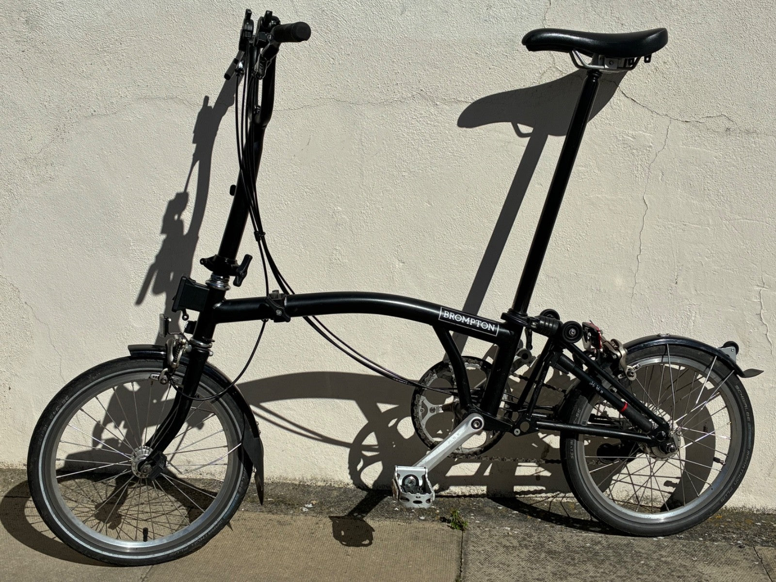 Brompton MCL Folding Bicycle  6 Speed - C Line extended seat post/ low mileage
