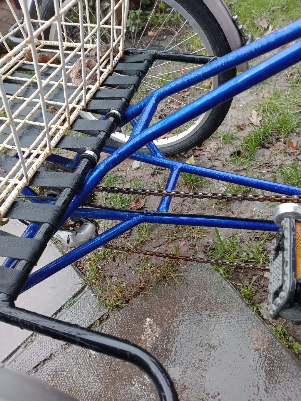 Apollo Tuck Folding Bike