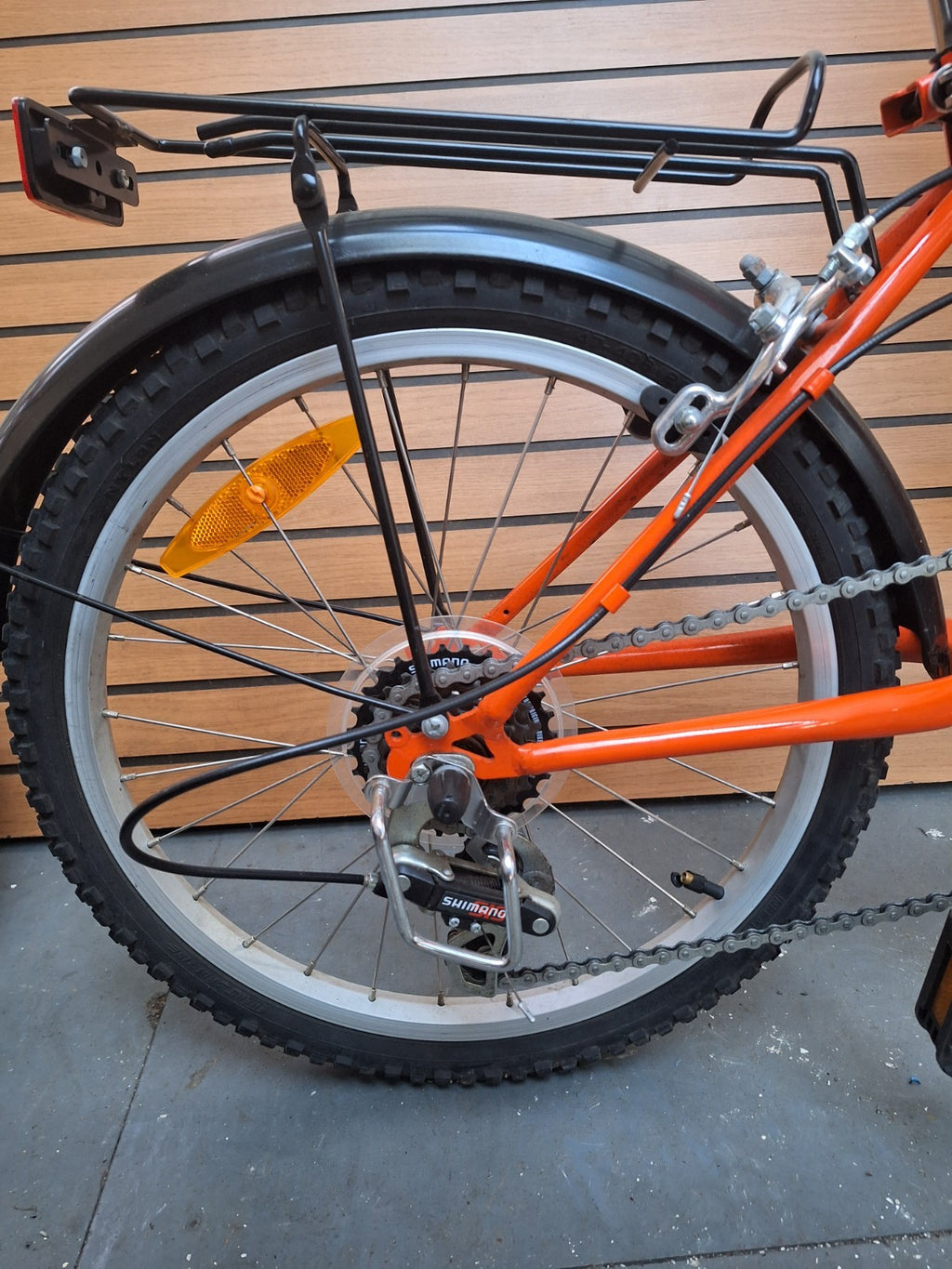 Uri Geller "Bend It Bag It Bike" Folding Bike by Neobike