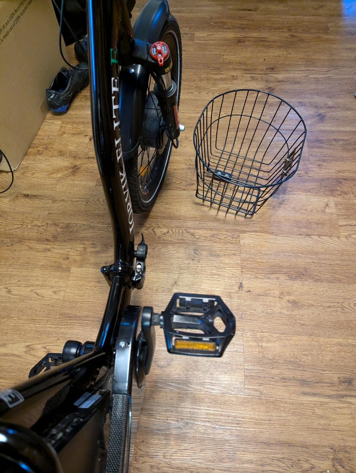 Jorvik Elite Jet E-20 Folding Trike with 20-inch Wheels