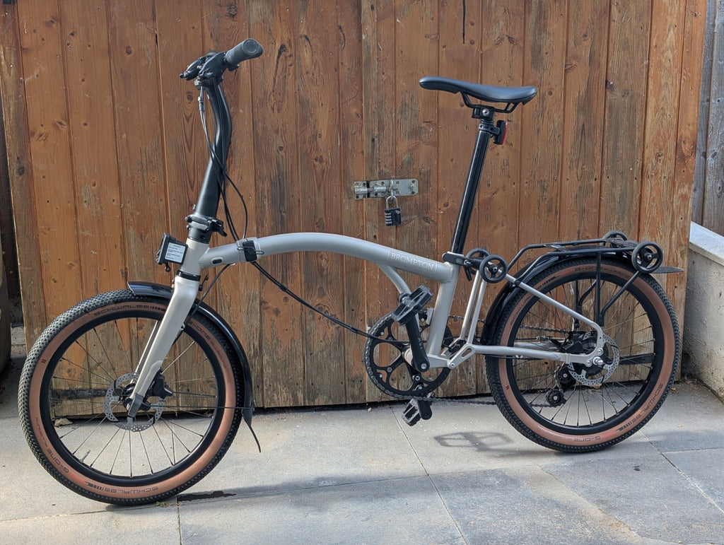 Brompton G Line Small Folding Bike 8-Speed, Traildust White w rack & mudguards