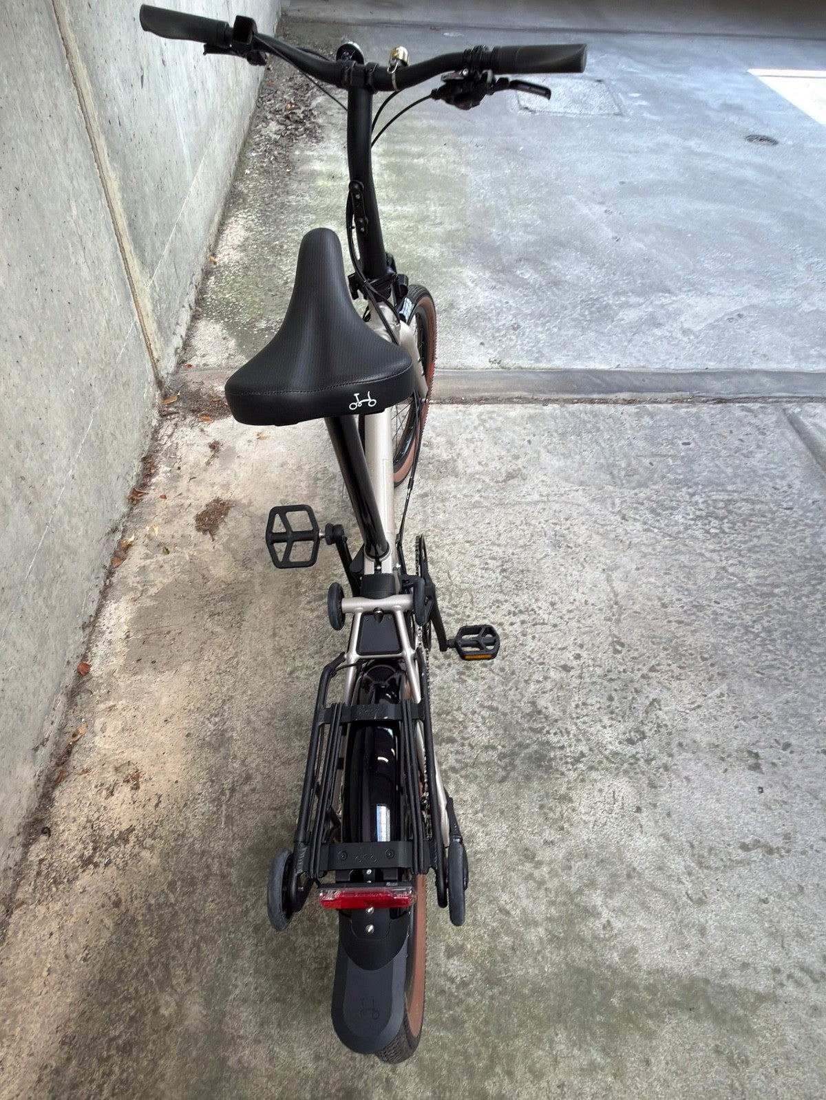 Brompton G Line with Superoll & Handlebar control E-Motiq System 4 speed & extra