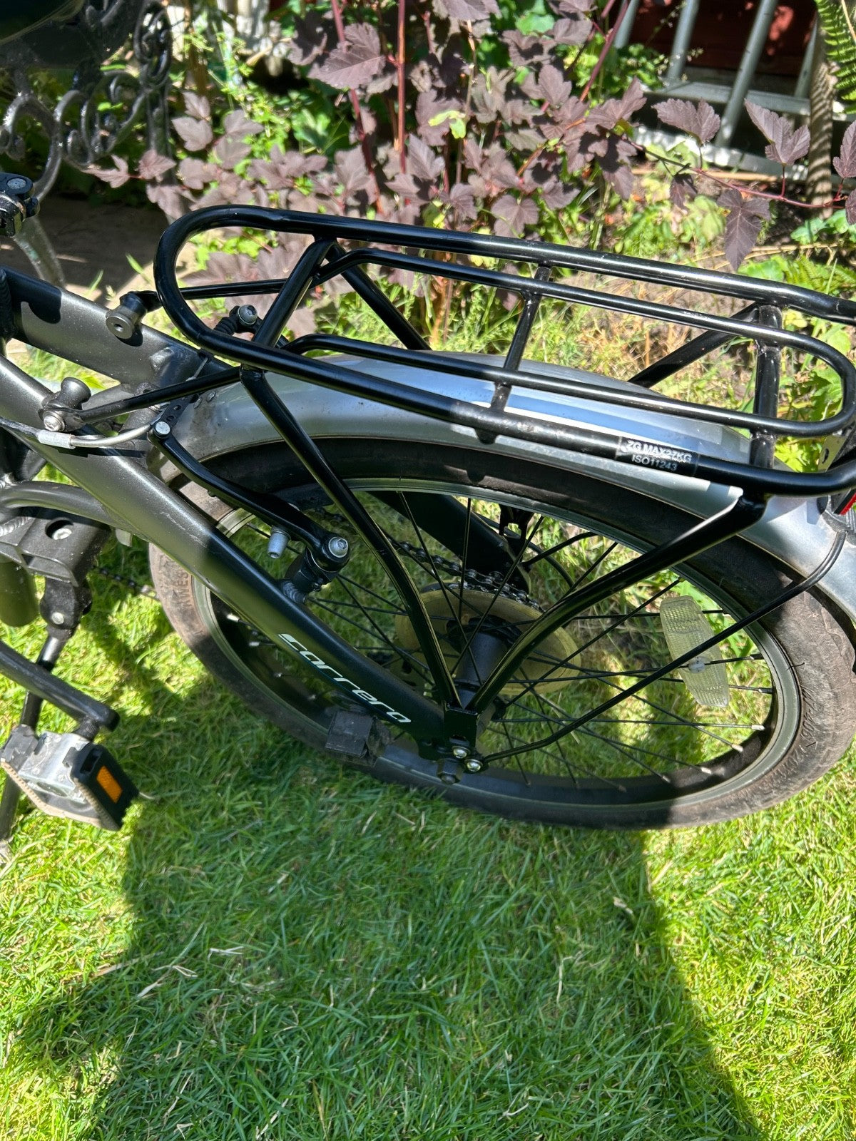 Carrera Intercity folding bike..8 Speed / Shimano Gears / Lightweight aluminum/