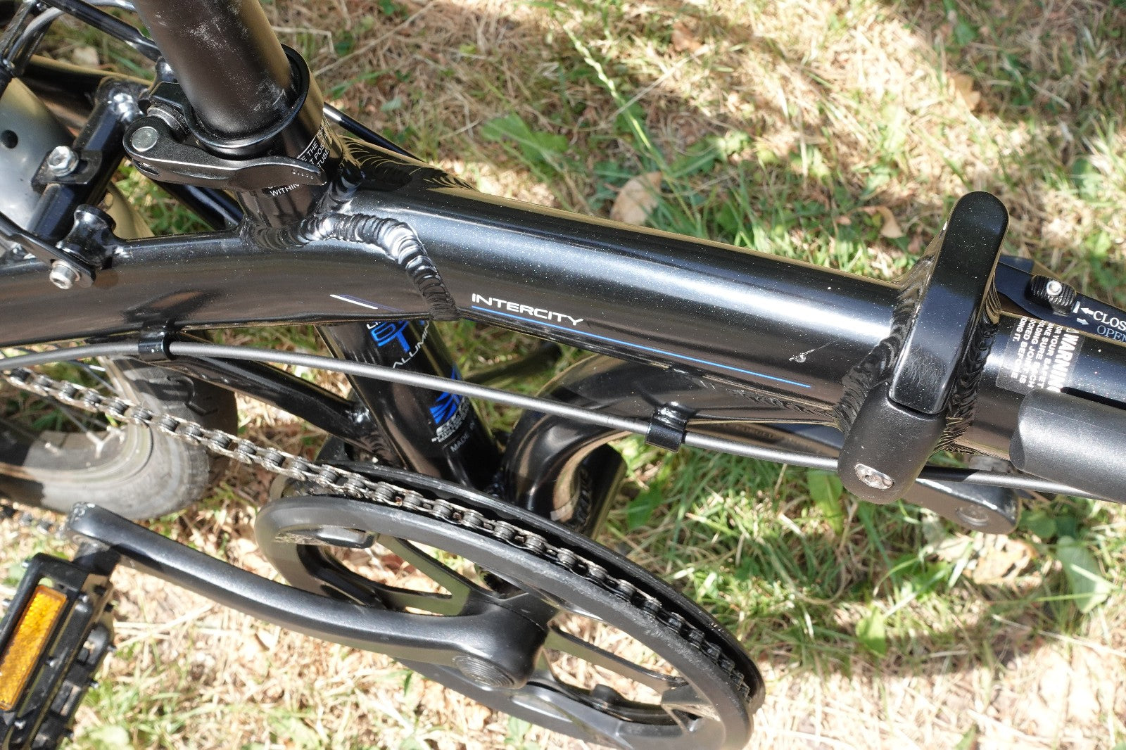 Carrera Intercity Folding Bike 8-Speed