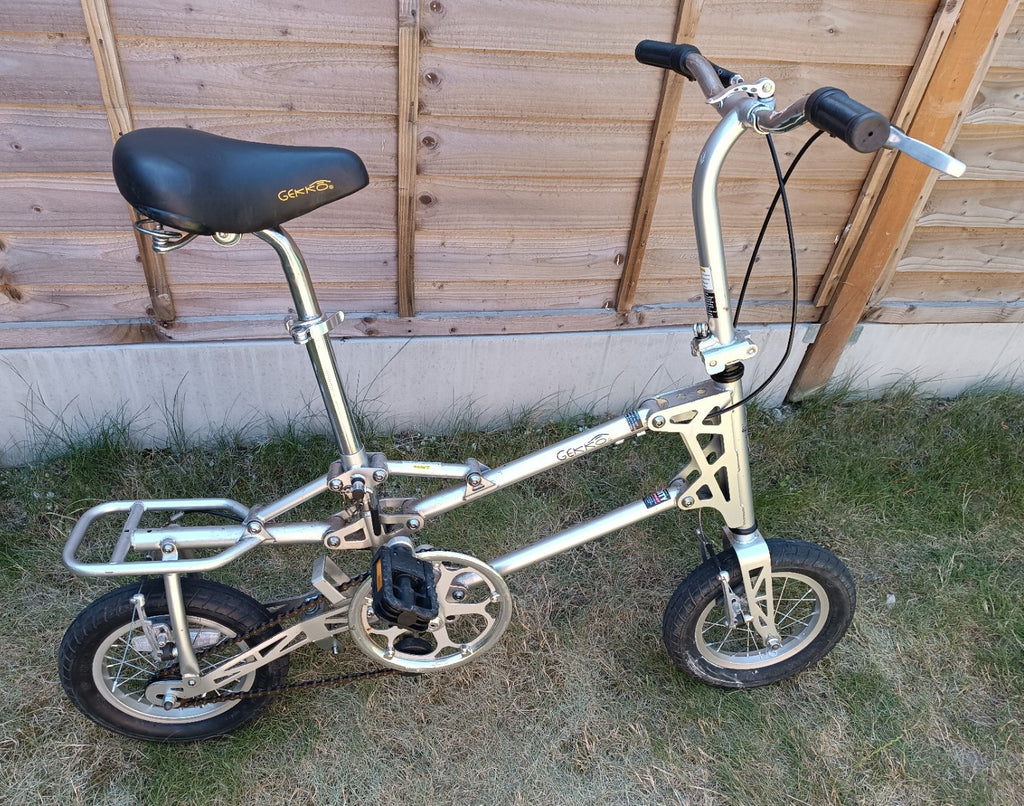 GEKKO Folding Bike 12in Wheels Single Speed Caliper Brakes Silver/Black