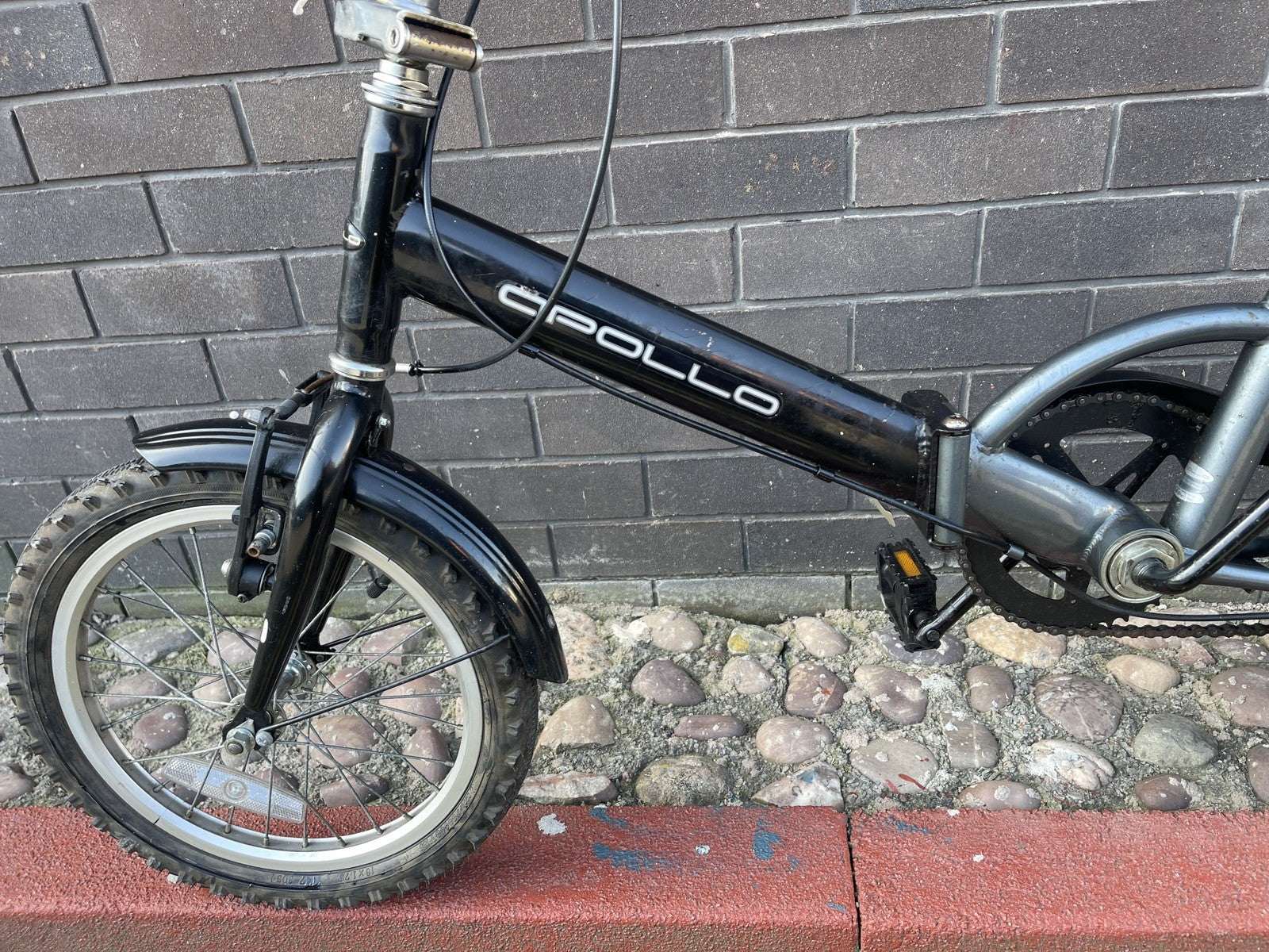 Apollo Folding Bike  Silver/Black