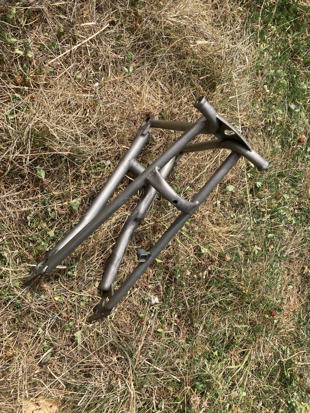 Genuine Brompton titanium rear triangle damaged