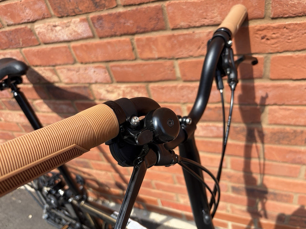 Brompton 2024 Black Edition H6L in Black Lacquer Finish