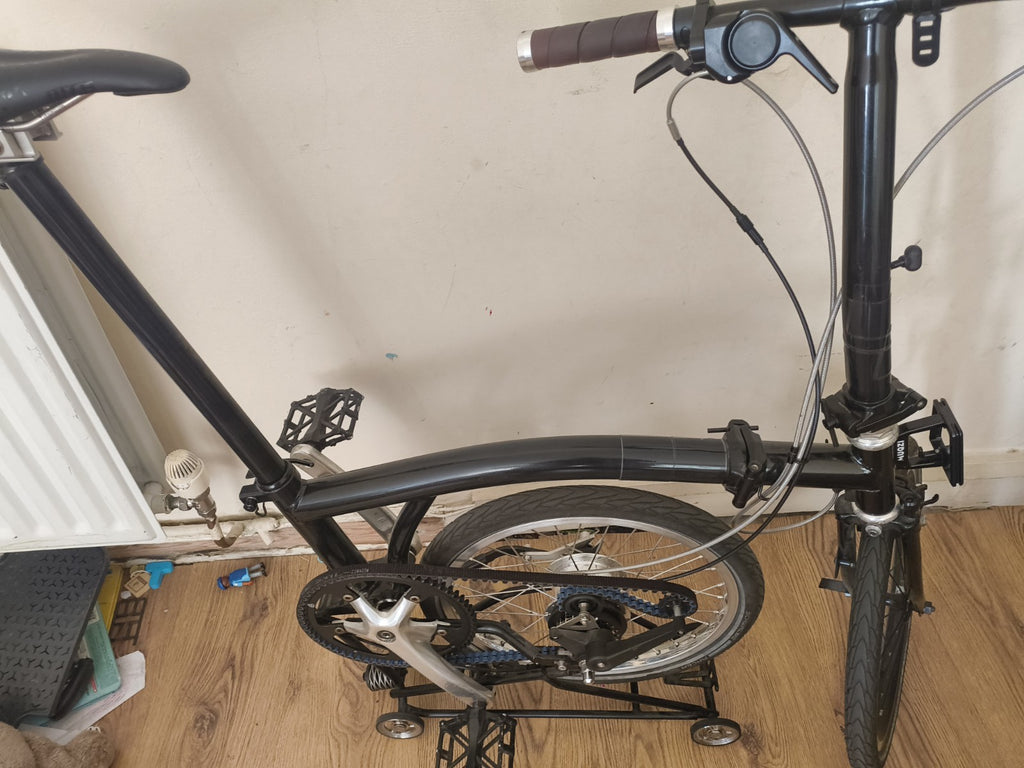 Brompton Folding Bike 16in Frame Black Shimano Alfine 11-Speed Hub Rear Rack