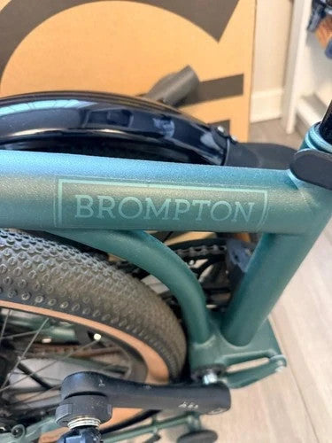 Brompton G Line 8-Speed Medium Folding Bike Forest Green, Men's