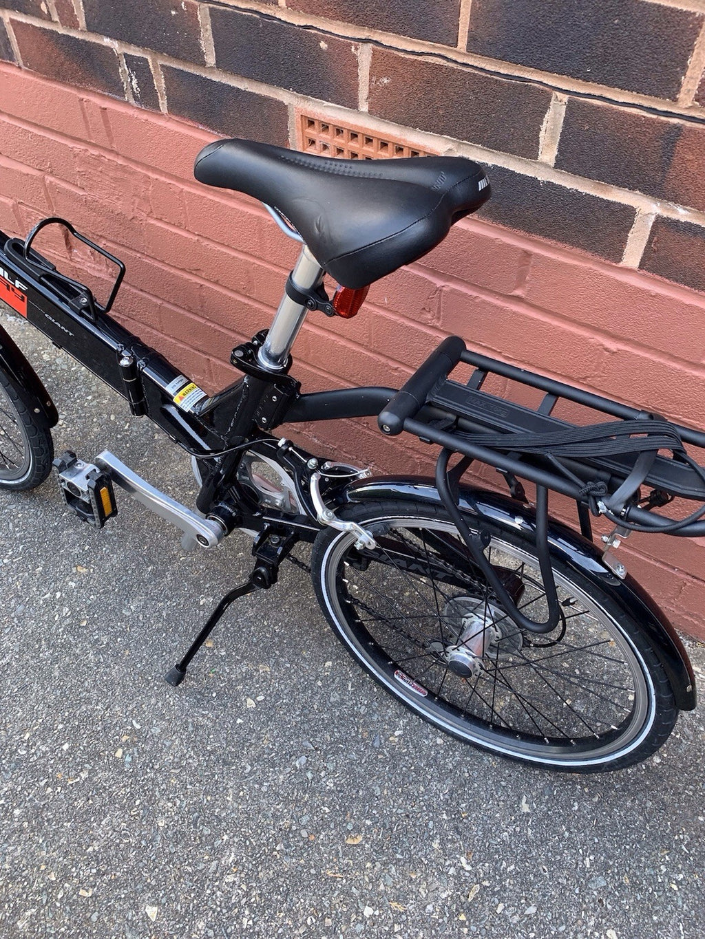 Giant Halfway Aluminium Folding Bike 20" Wheels, 7-Speed, Folds Into Bag