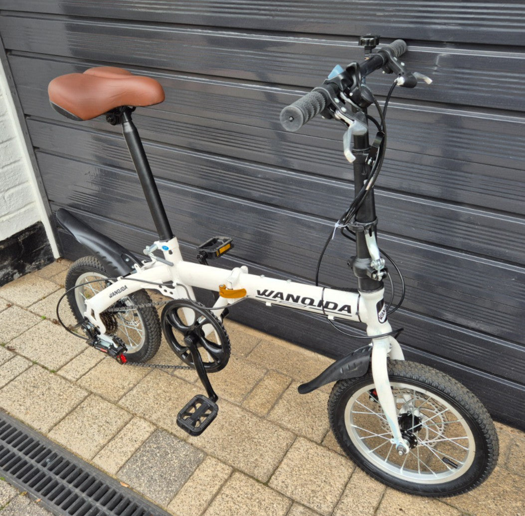 Small Folding Bike 14" Wheels - hardly used