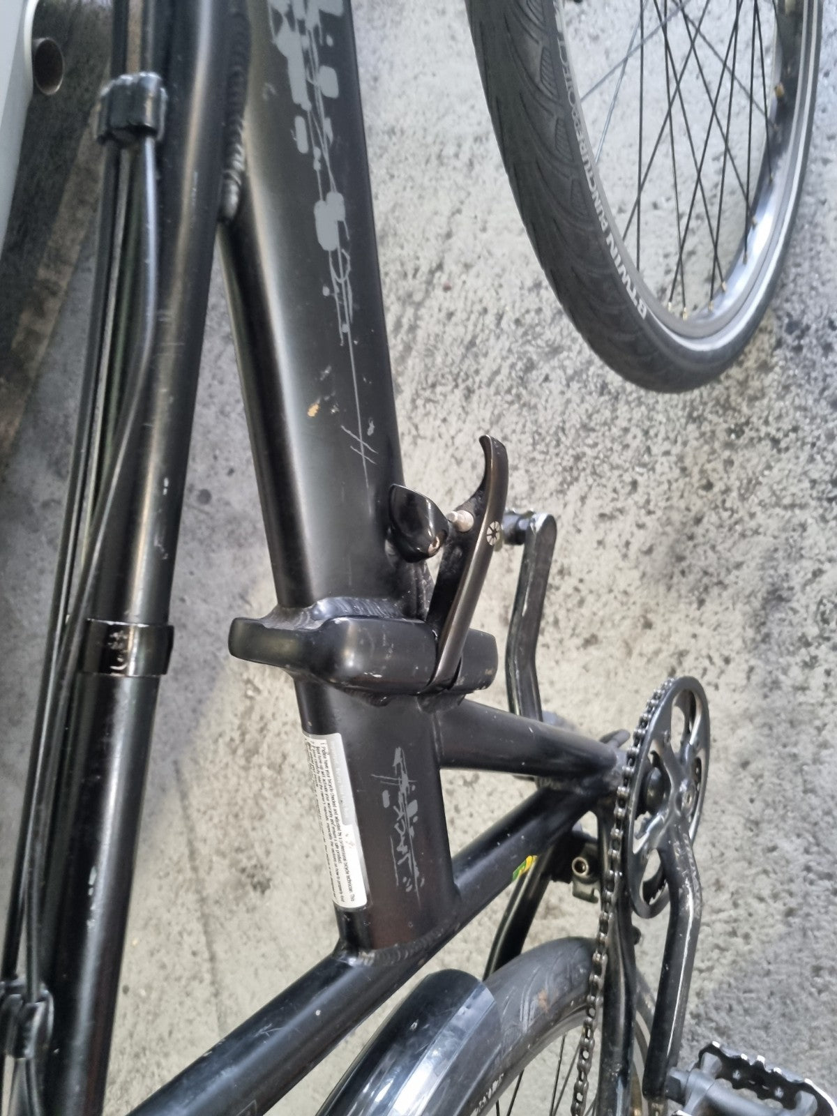 Dahon  700 Folding Bike Wheel 26-inch bkackn Aluminum Frame what U C I what uget