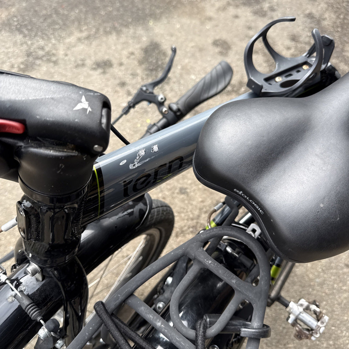 Tern Link D7i  Folding Bike 7-Speed V-Brakes Rack Mudguards Black/Grey