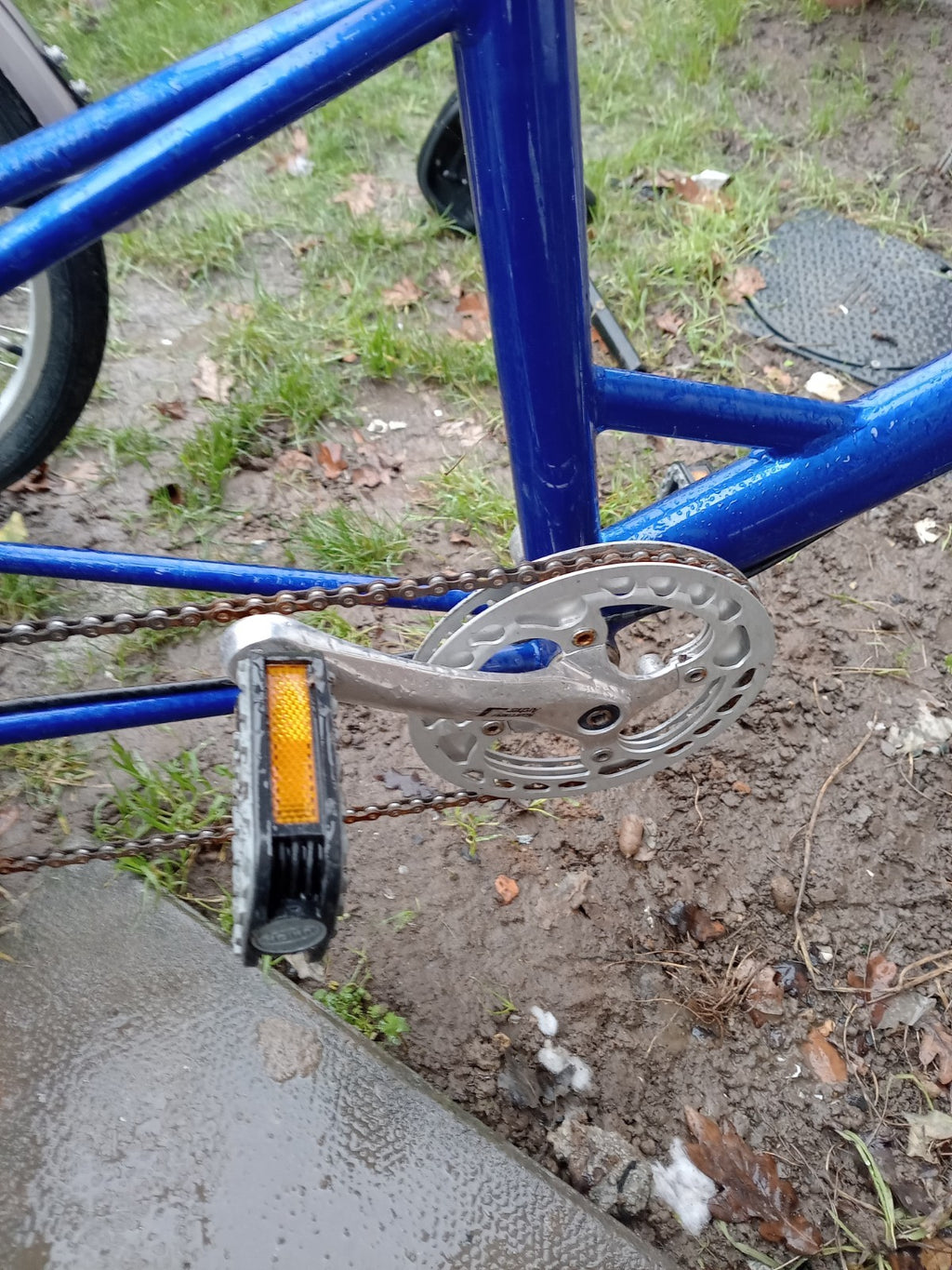 Apollo Tuck Folding Bike