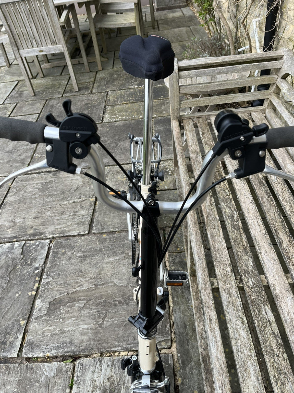 Brompton folding bike ivory 2007 very good condition with carry bag