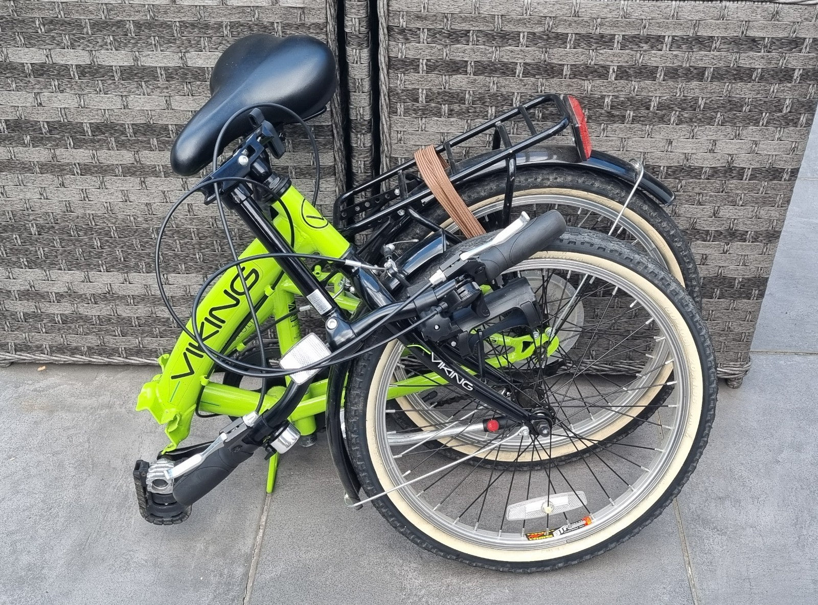 Viking Metropolis 20" Folding Bike – Green – 6 Speed - Bicycle - Adult Unisex