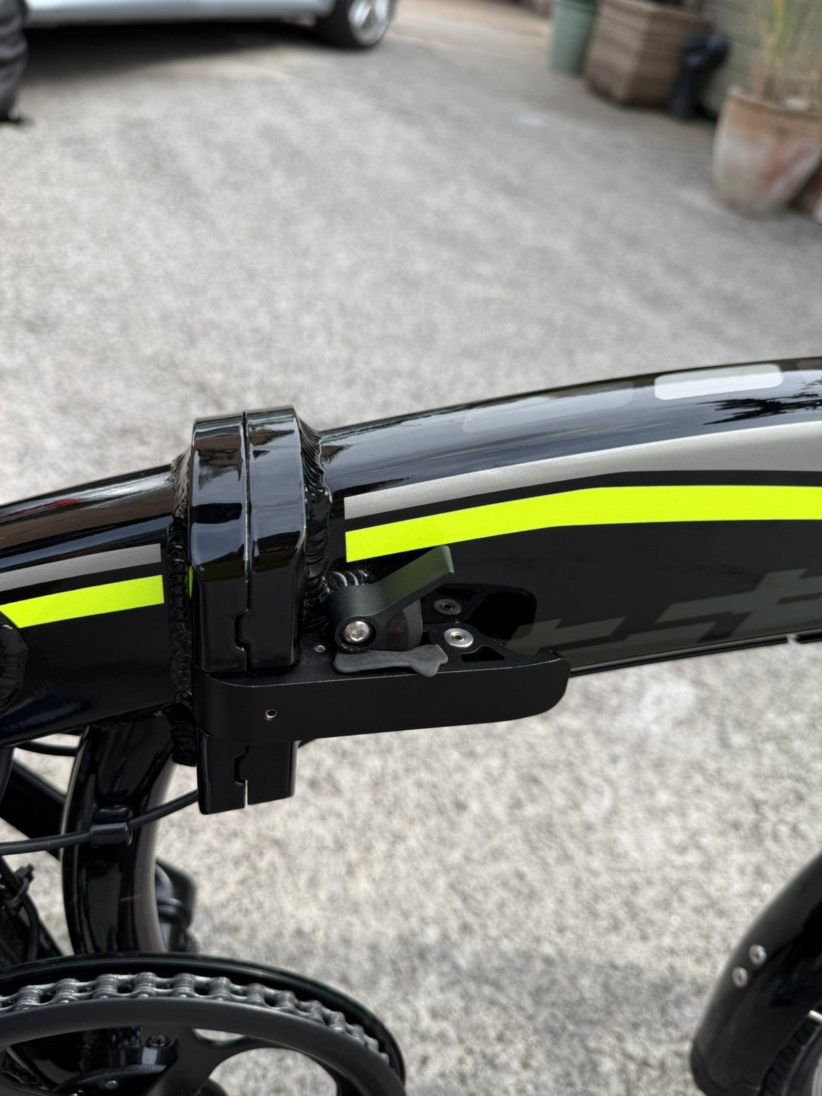 Carrera Crosscity E folding bike , 20'' wheels, black/green, Excellent condition