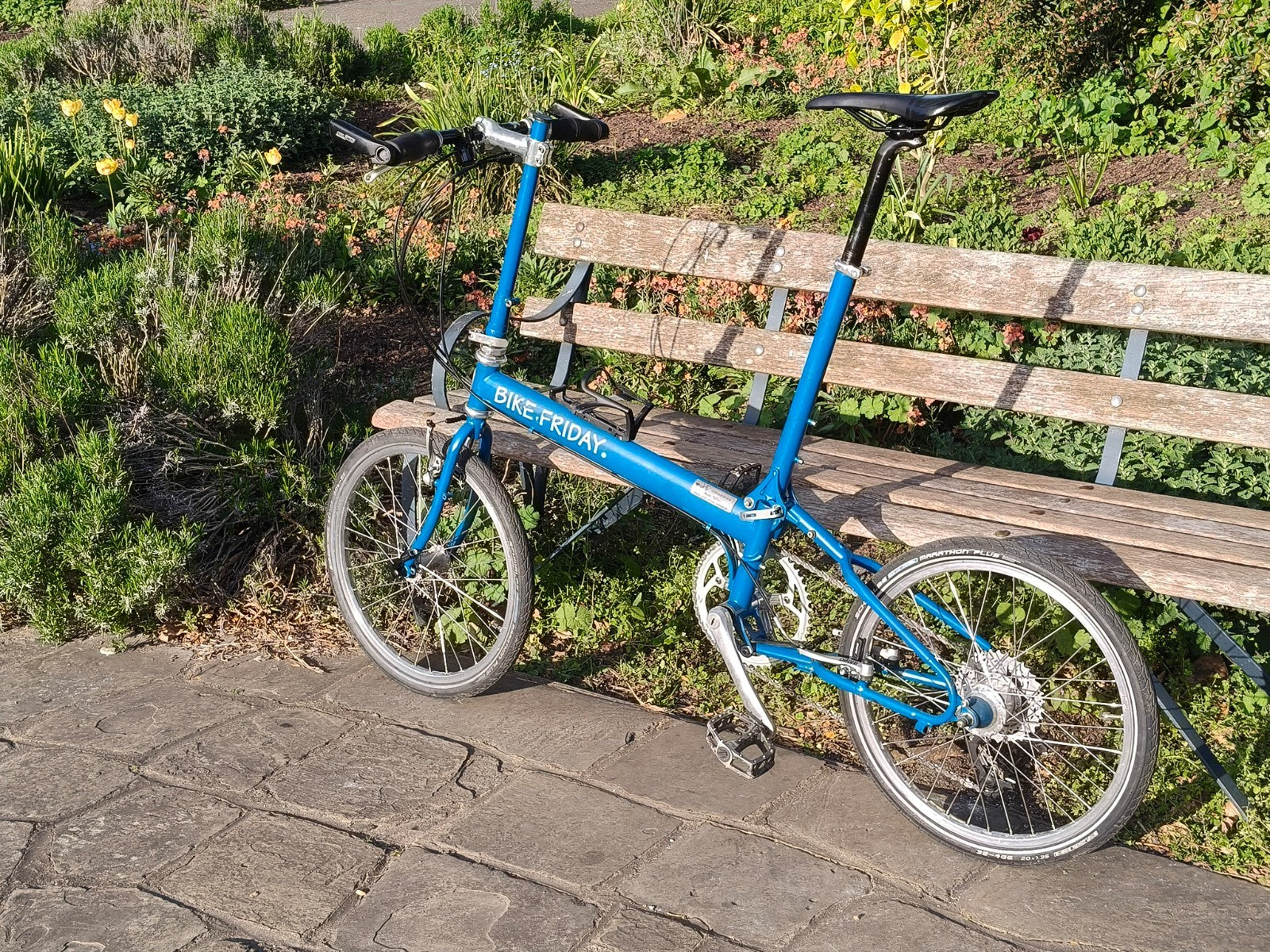 Bike Friday New World Tourist - SRAM Dual Drive - w racks & guards - v good