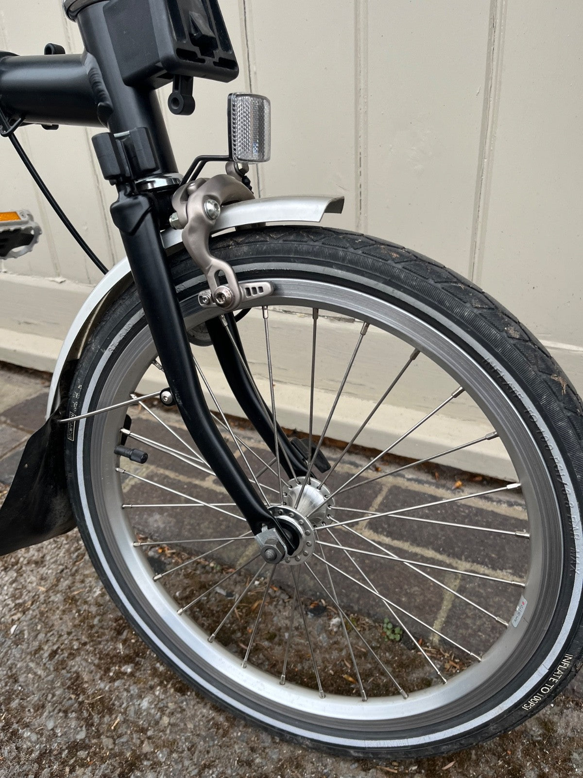 Brompton M1L folding bicycle - single speed - black - great condition