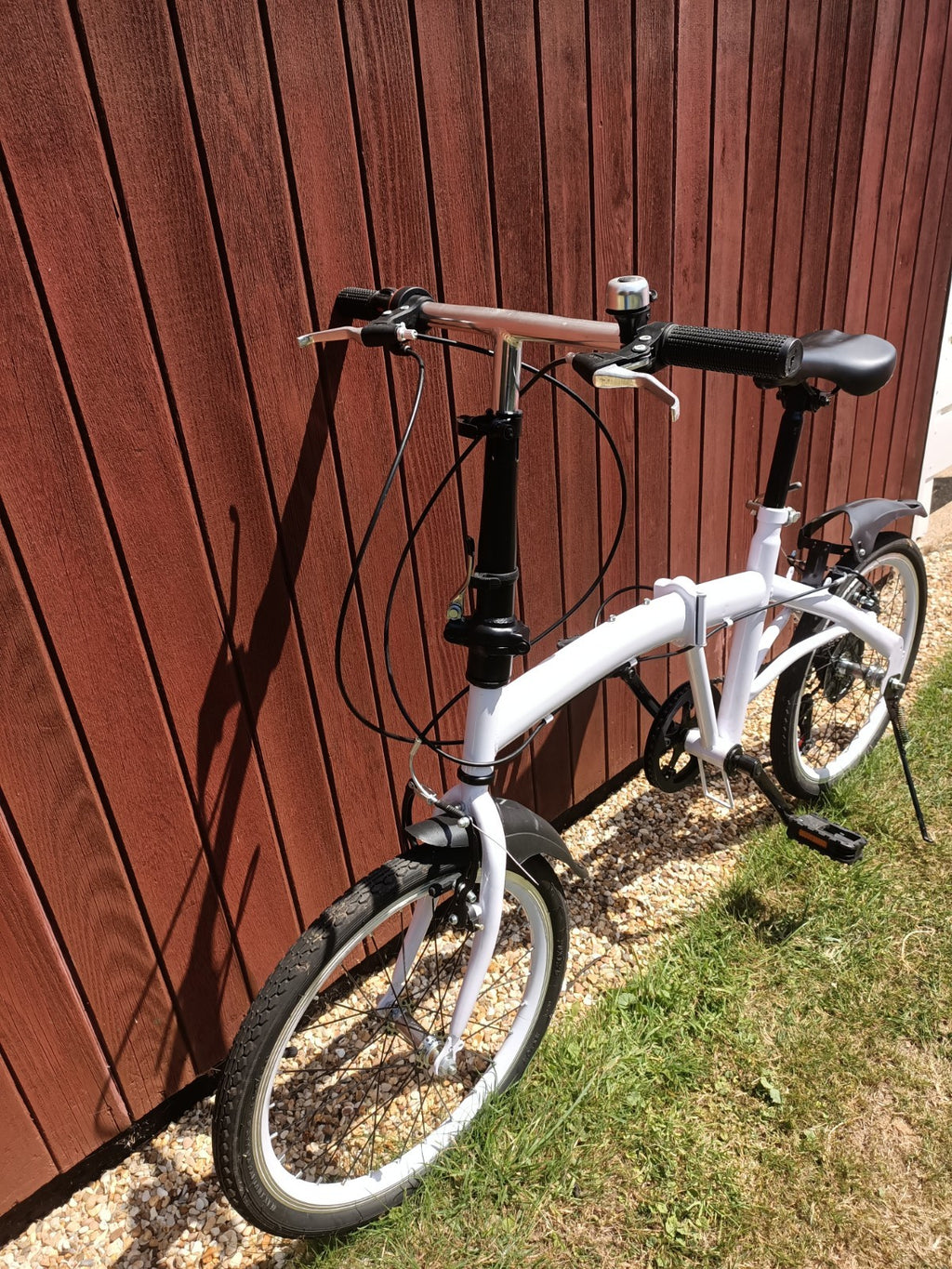 7 Speed 20" Folding White Bike with stand #1216