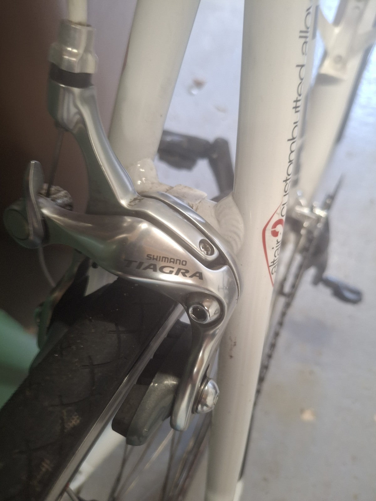 Fuji Mans Road Bike With Turbo Trainer And Pair Of Shoes Size 9